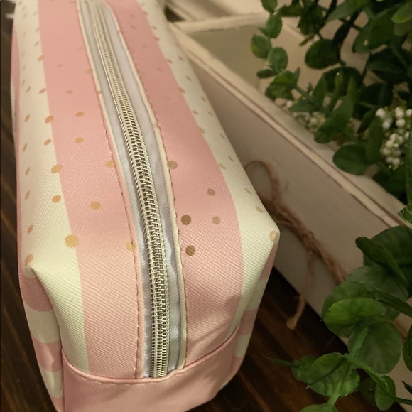 Bride Squad Wedding White Pink Striped Gold Dots Toiletry Make-up Cosmetic Bag - Picture 3 of 6